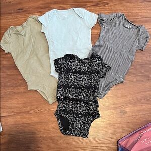 Assorted Color Kids One Pieces Set